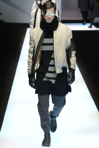 Look 76